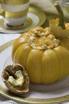 K&uuml;rbispudding mit Waln&uuml;ssen